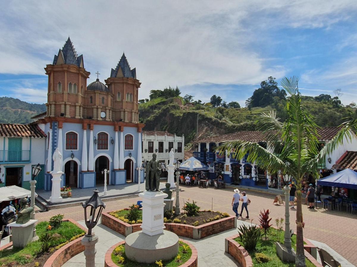 Domus Glamping Guatape酒店 外观 照片